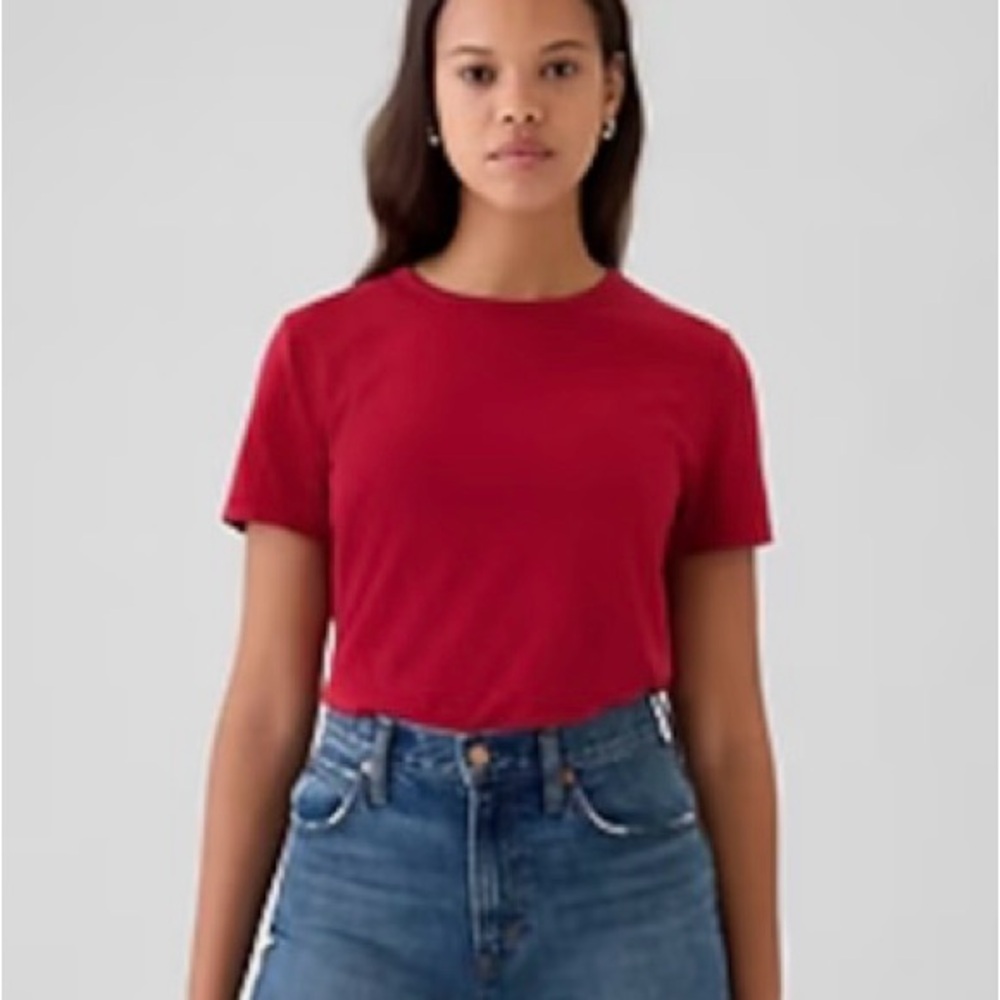 Abercrombie and Fitch Short Sleeve Red T-Shirt Top